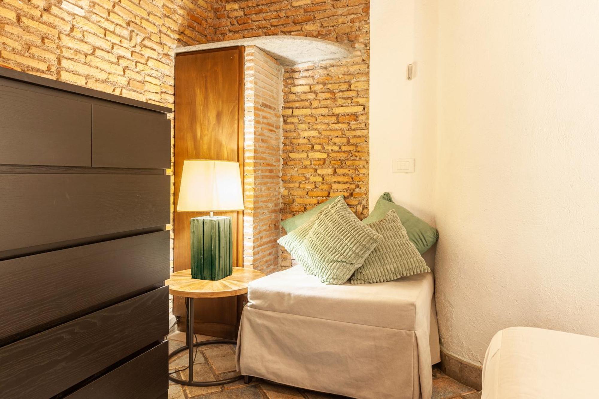 רומא Campo Dei Fiori Nest Apartment מראה חיצוני תמונה
